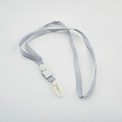 Шнур для бейджа 1см с пластик.карабином (светло-серый)