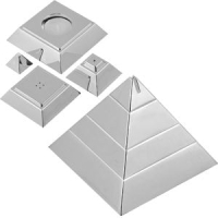 Набор "Пирамида": подсвечник, солонка, перечница, салфетница; 9,6х9,6х8 см; посеребренный металл