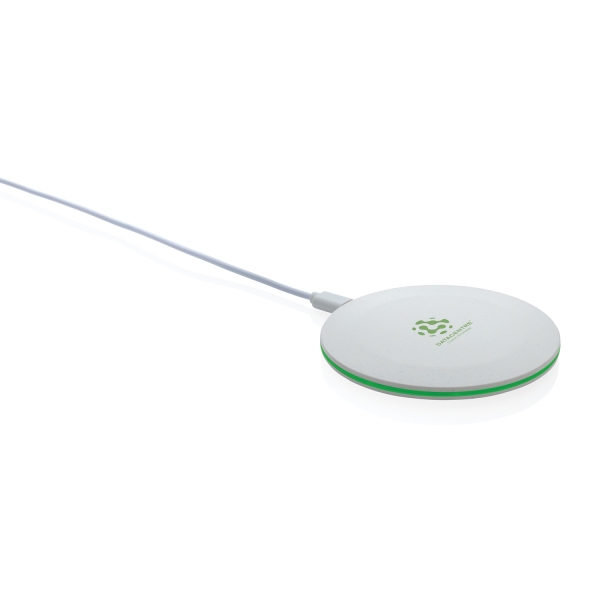 Док-станция из переработанного пластика RCS для быстрой зарядки