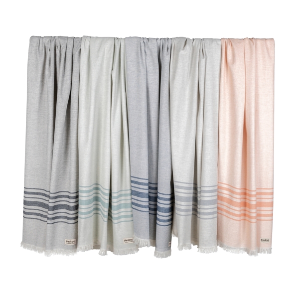 Накидка Ukiyo Yumiko из переработанного хлопка AWARE™