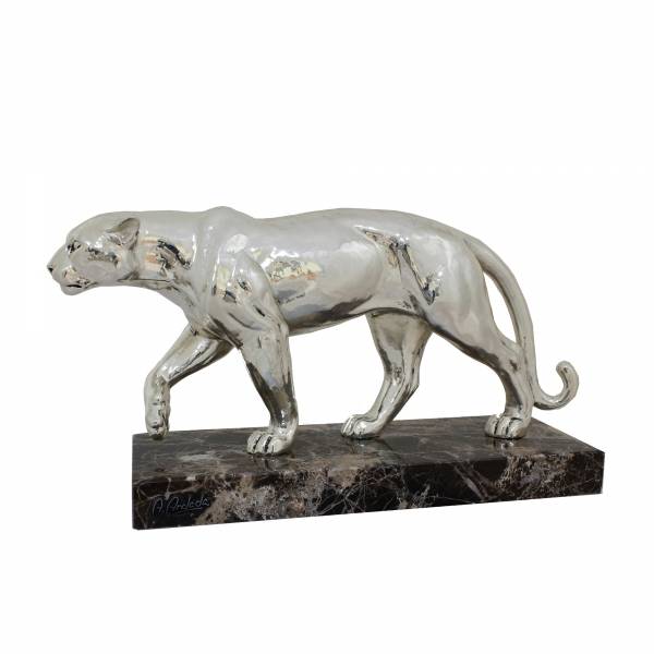 Скульптура "Пантера"