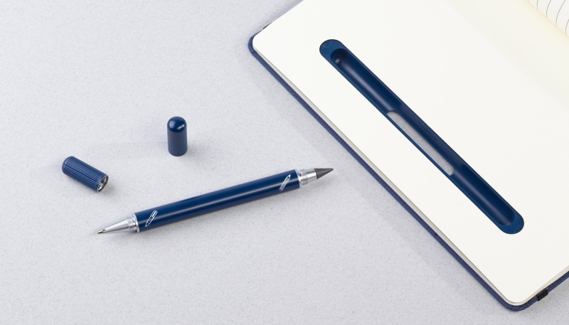 Блокнот с ручкой и вечным карандашом в пенале, с подставкой под смартфон